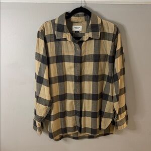 American Eagle Outfitters Dark Gray and Tan Plaid Shirt